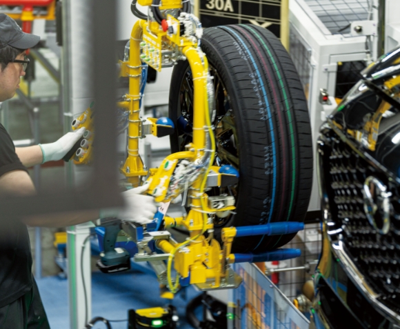 タイヤ搭載補助装置